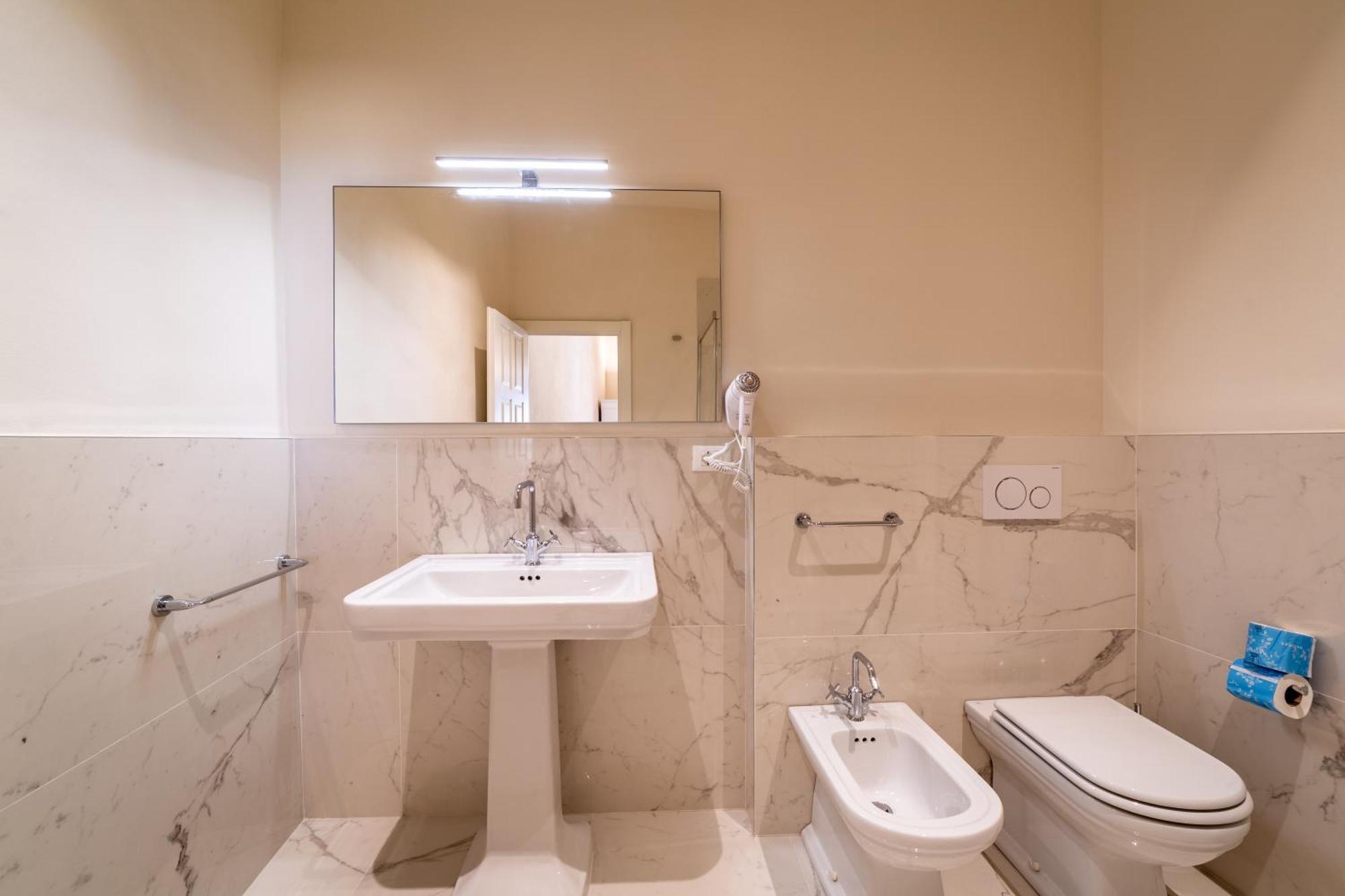 Residenza D'Epoca Palazzo Salviati Quaratesi Hotell Florens Exteriör bild